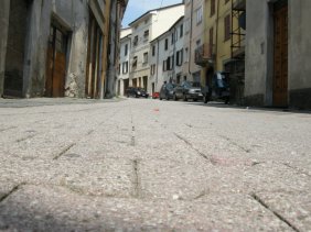 Autobloccanti in via Trieste