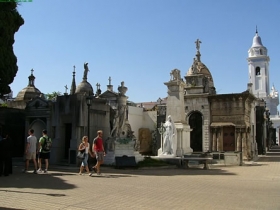 Cimitero... anzi una citt� nella citt�